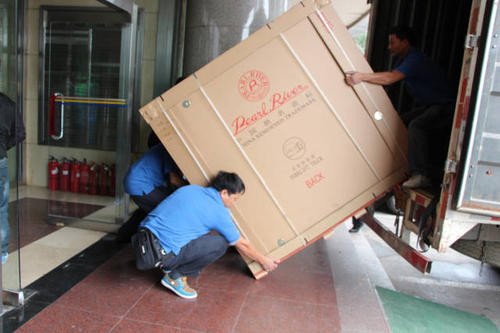 新沂钢琴贵重工艺品无忧运